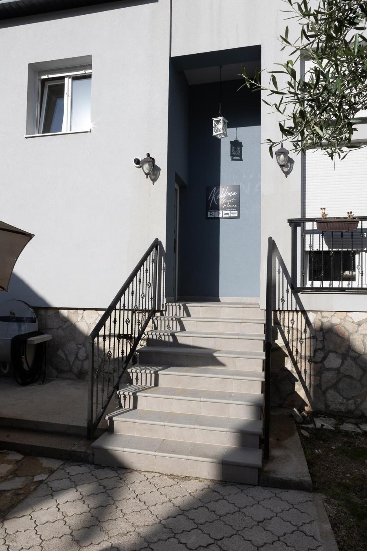 Kaldrma Guesthouse 莫斯塔尔 外观 照片
